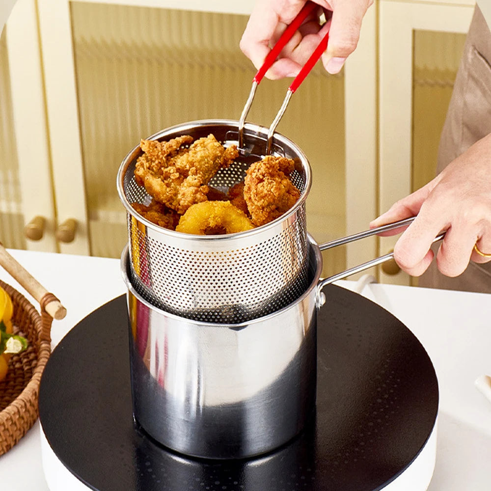 Stainless steel Fryer Deep Frying pan With Filter Home Induction Gas Stove Kitchen Cookware oil pot for Fried Chicken and French